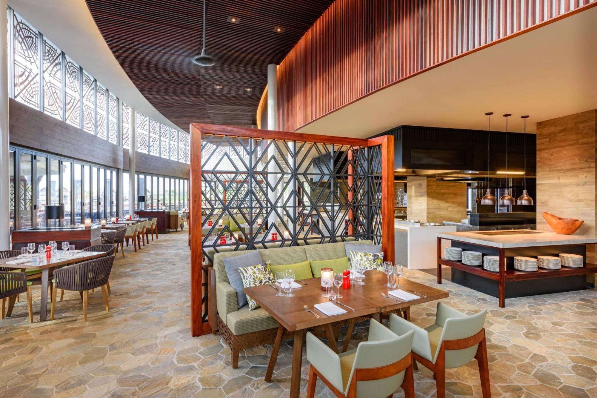 Fiji Marriott Resort Momi Bay Екстер'єр фото The restaurant